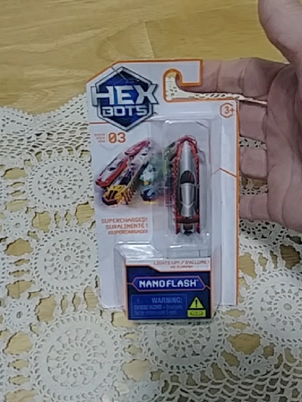 Hexbots 03 Nanoflash Vibration activated toy